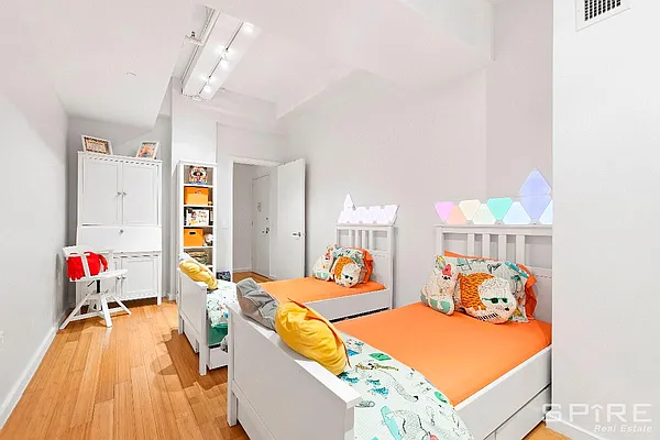 Sold by Spire Group | media 9