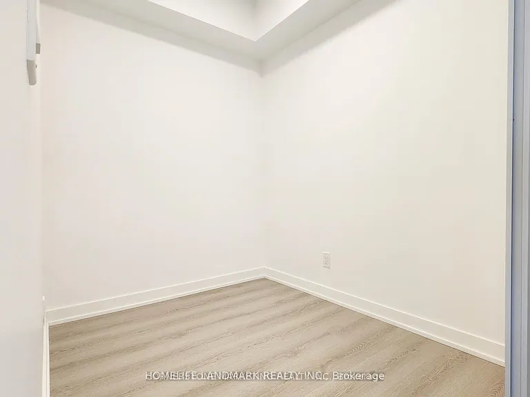 100 Queen St E #2617 — Photo 14