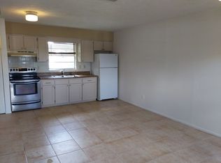 37216 Clinton Ave, Dade City, FL 33525