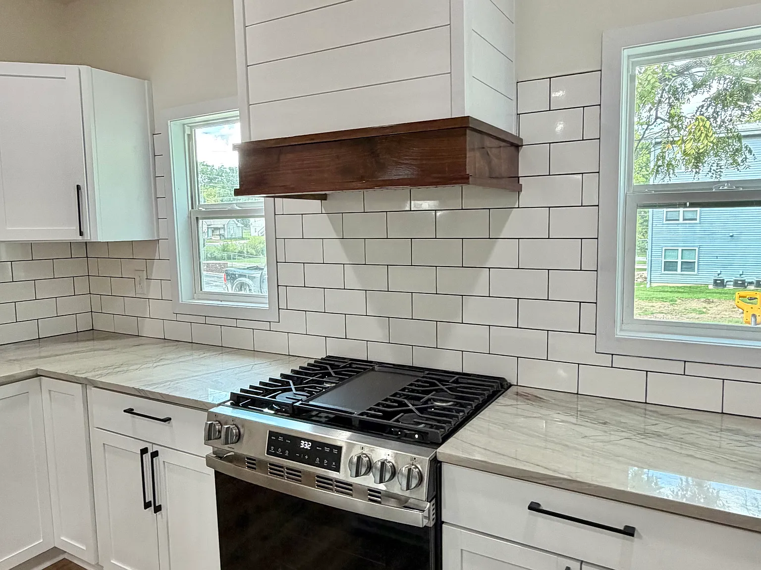 2 bed, 1054 sqft, $1,575 — Photo 3