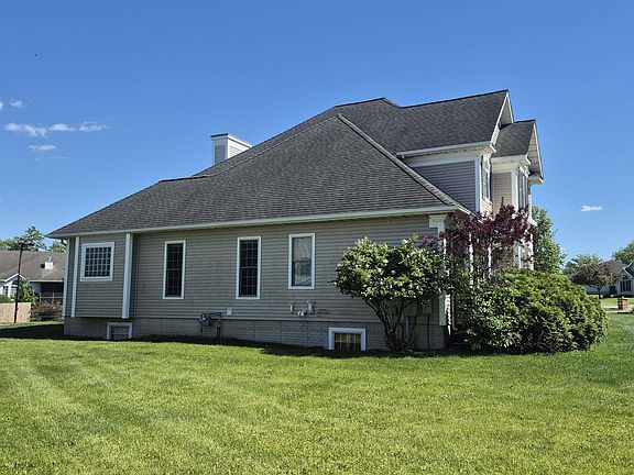5th image of 34 Cambridge Ct