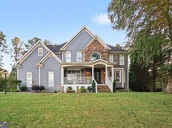 685 Red Sunset Cir, Powder Springs, GA 30127