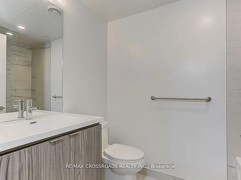 55 Cooper St #6906 — Photo 28