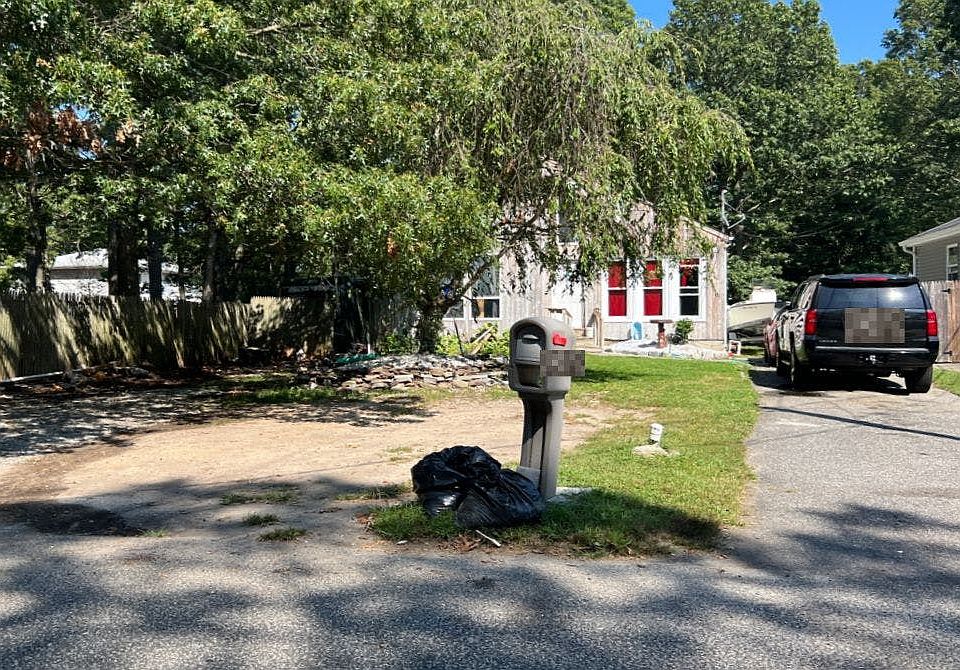 1st image of 130 Auborn Ave