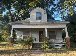 826 Tank Ave, Neodesha, KS 66757