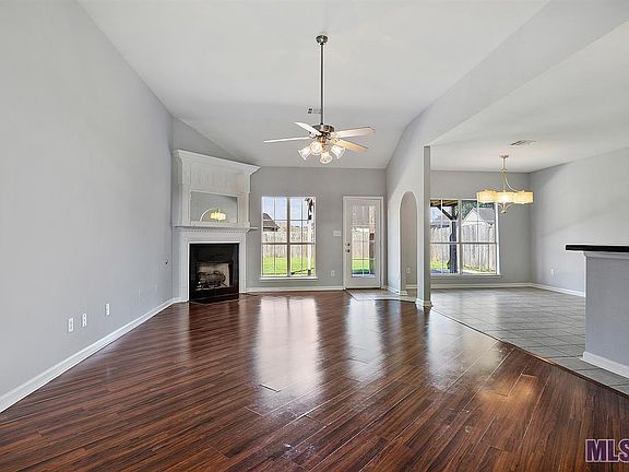 3rd image of 26083 Big Ben Dr