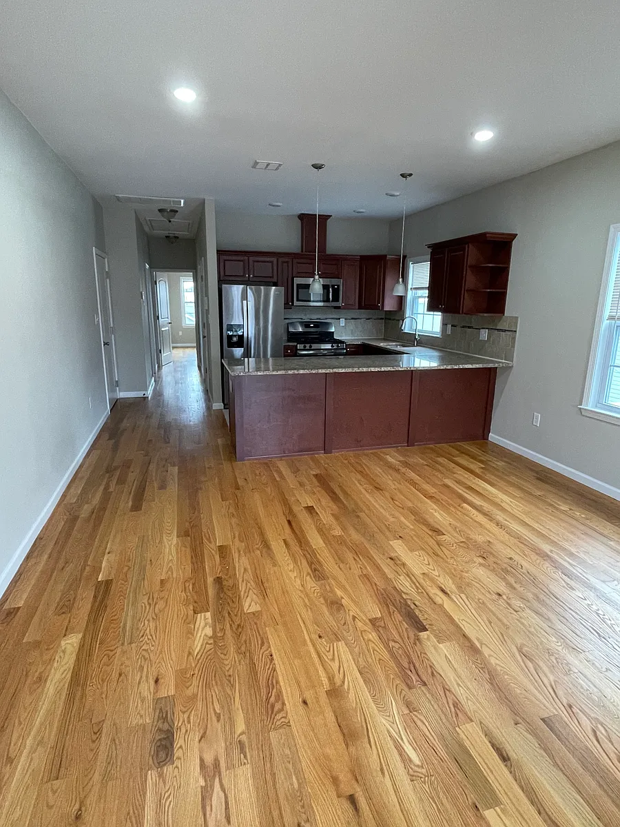 Building Photo - 48 Searing Ave #2
