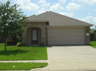 125 Rustic Colony Ln, Dickinson, TX 77539