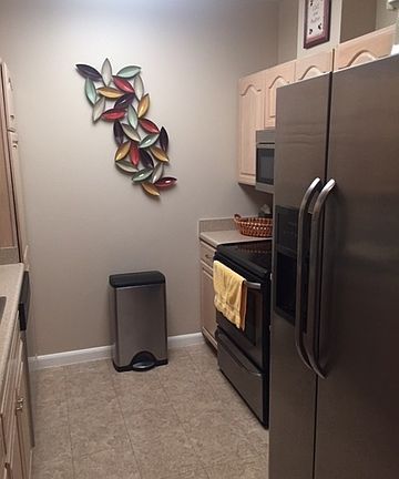 3rd image of 1 Towers Park Ln APT 518