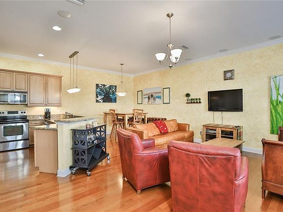 3rd image of 604 S Tampania Ave #4