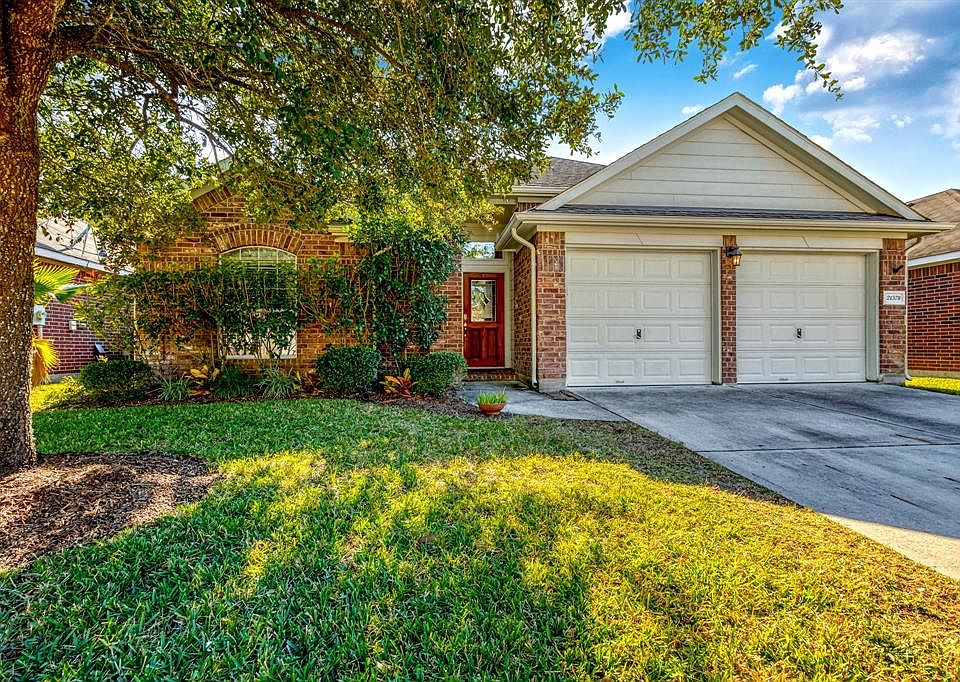 1st image of 21578 Kings Bend Dr