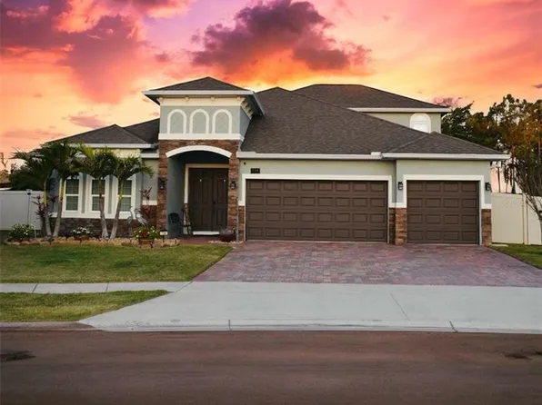 734 Calabria Way, Howey In The Hills, FL 34737