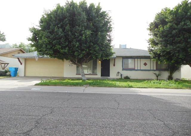 1st image of 2613 W Dahlia Dr