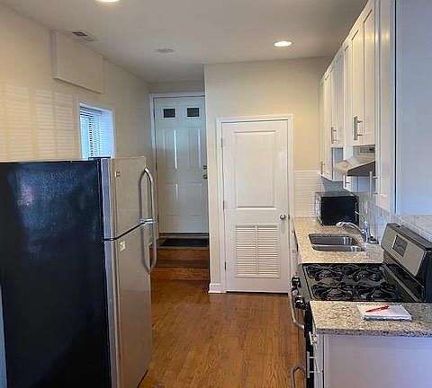 3rd image of 1819 W Leland Ave #Mknn8fuvf