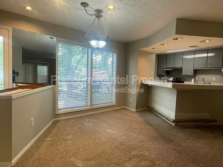 402 Wynnes Ridge Cir SE — Photo 9
