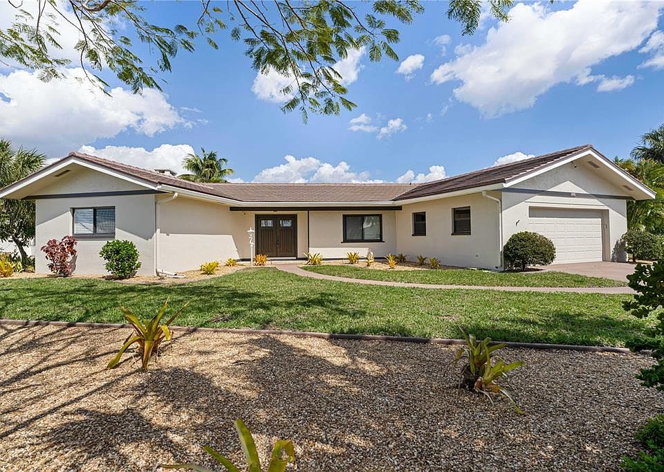 1st image of 200 Capri Isles Ct