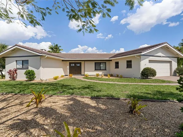 200 Capri Isles Ct, Punta Gorda, FL 33950