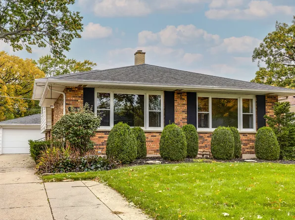 2512 Walnut St, Waukegan, IL 60087