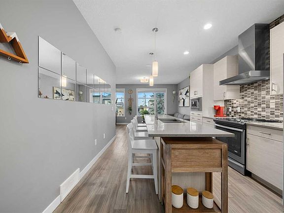 2nd image of 129 N 23rd Ave NE #110