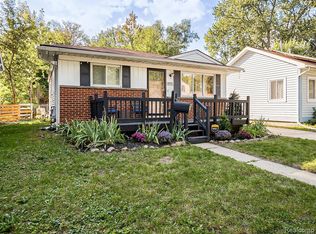 1915 Pilgrim St, Ferndale, MI 48220