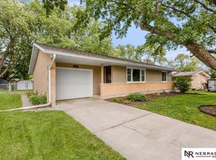 2600 County Down Ct, Lincoln, NE 68512