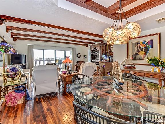 3rd image of 735 Marina Point Dr