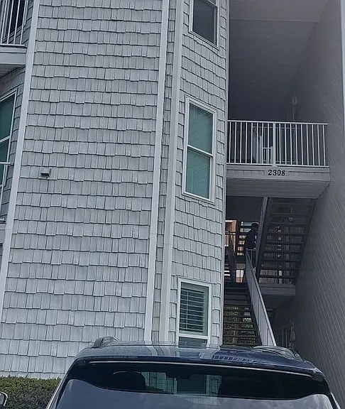 2308 Beach Haven Dr #303 — Photo 1