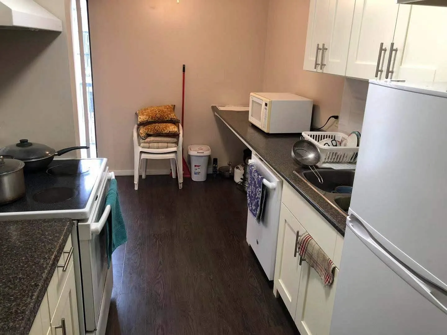 2 bed, 870 sqft, $2,000 — Photo 4