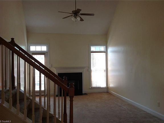 2nd image of 4124 Baylor St