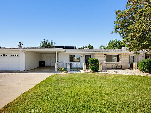 3rd image of 25621 Cherry Hills Blvd