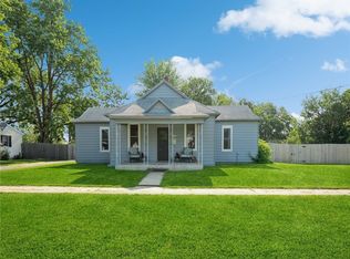 506 S East St, Indianola, IA 50125