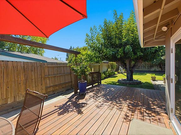 4th image of 5105 Martin Way