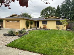 931 La Loma Dr, Medford, OR 97504
