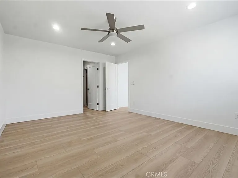 307 N Tustin Ave #C — Photo 11