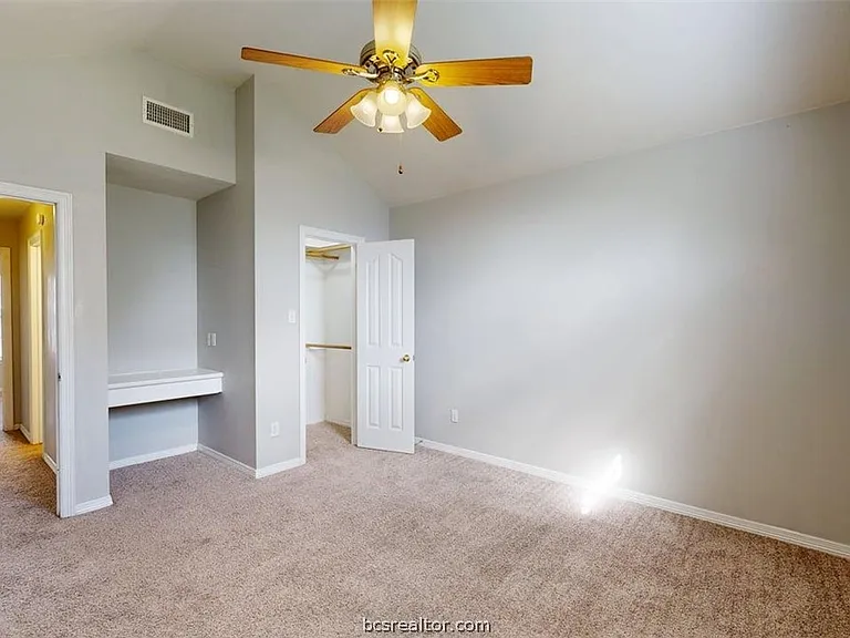 2404 Trace Mdws — Photo 18