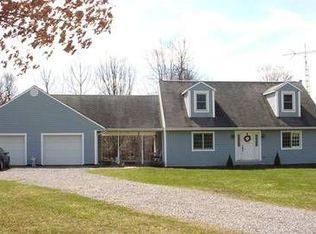 41 Black Run Rd, Grove City, PA 16127