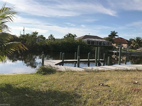 3rd image of 3400 SW 25th Pl