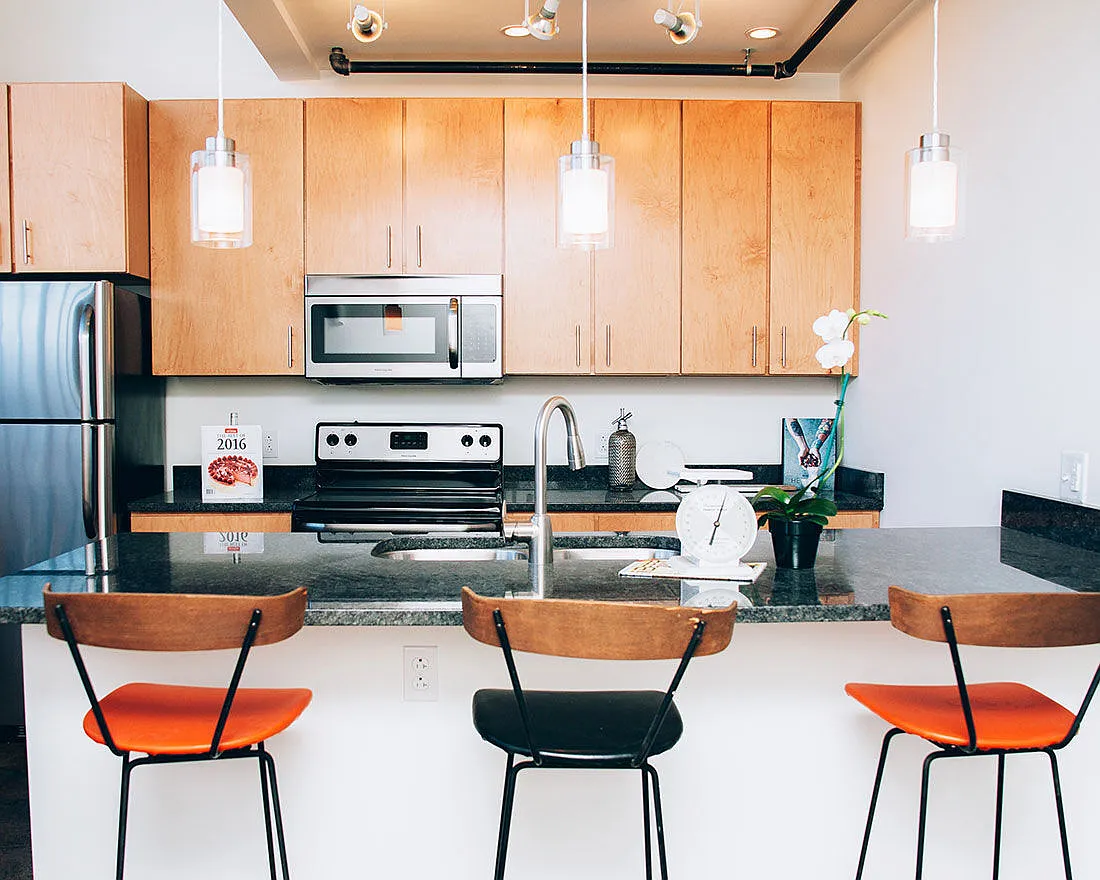Courtyard Lofts — Photo 1