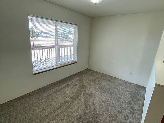 3rd image of 5410 N Hills Dr #5408