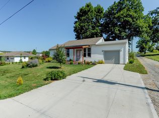 1410 Cheyenne St, Leavenworth, KS 66048