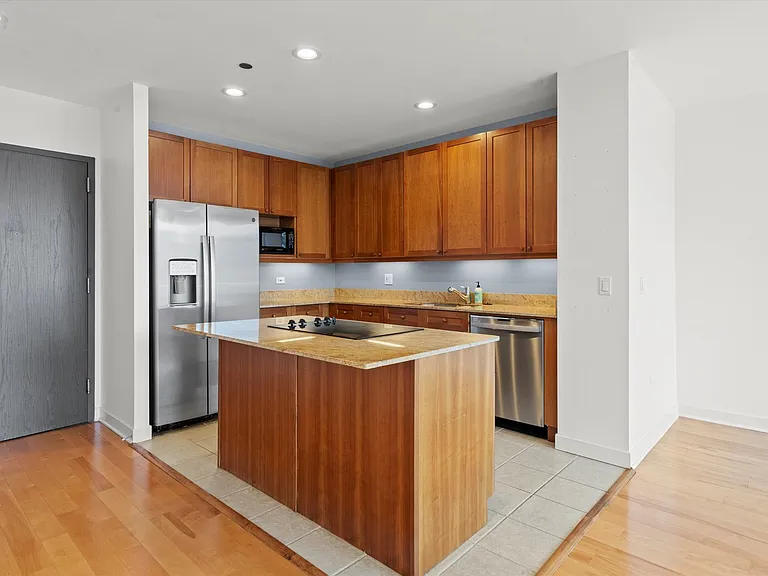 737 W Washington Blvd #2804 — Photo 9