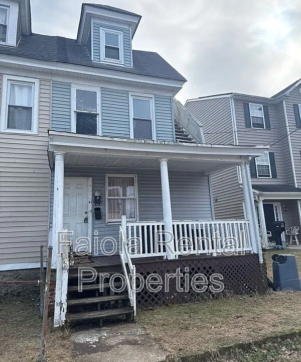103 W McNeal St #2