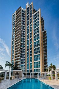 400 Beach Dr NE #702, Saint Petersburg, FL, 33701
