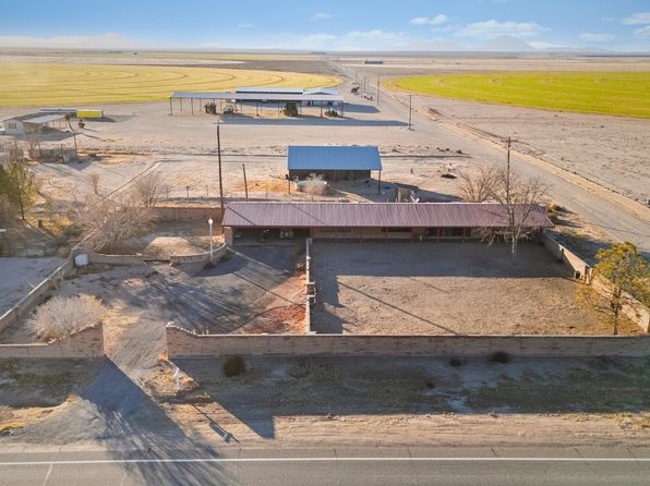 525 N Main St, Dell City, TX 79837