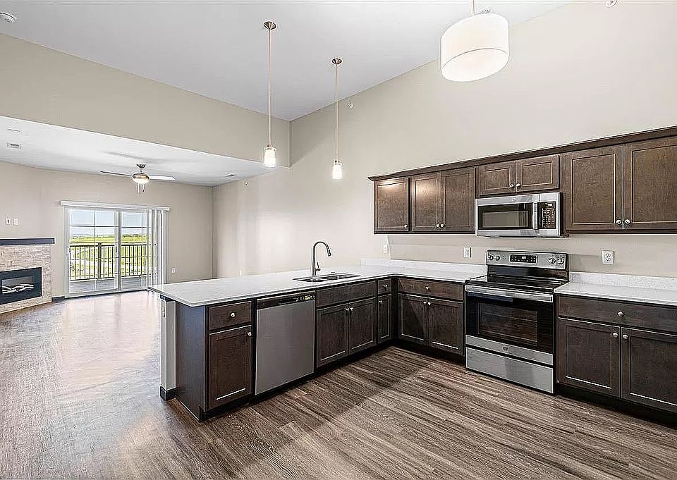 1st image of 2871 Spring Rose Cir #210
