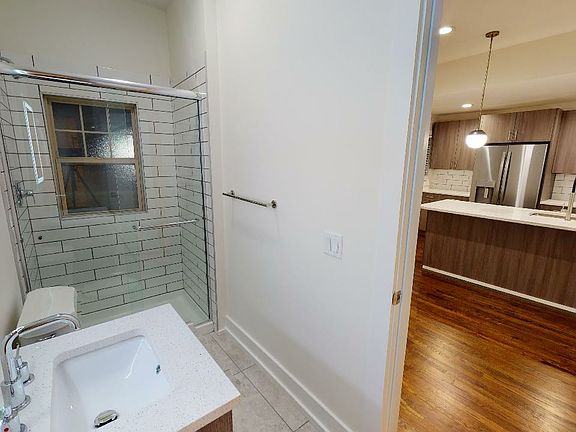 3rd image of 4315 Roanoke Pkwy #4325-1N
