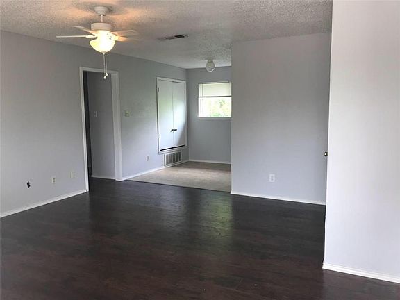 4th image of 1006 Thannisch Dr