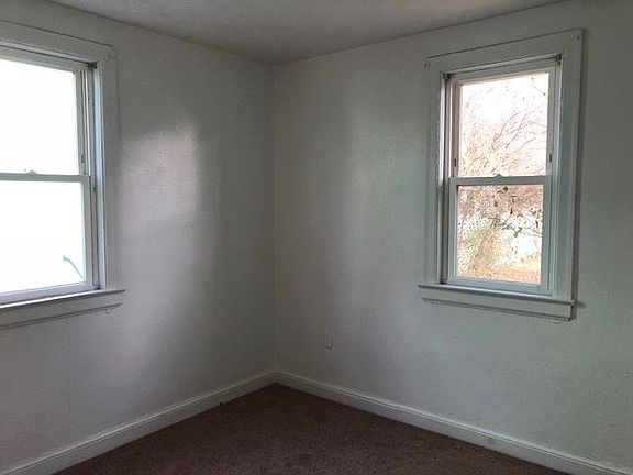 5th image of 3137 Hillcrest Ave NW