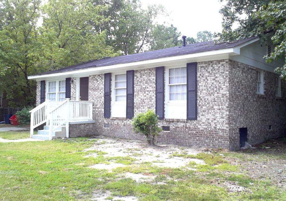 1st image of 409 Todd Branch Dr