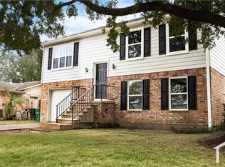 4931 Raven Ridge Dr, Houston, TX 77053